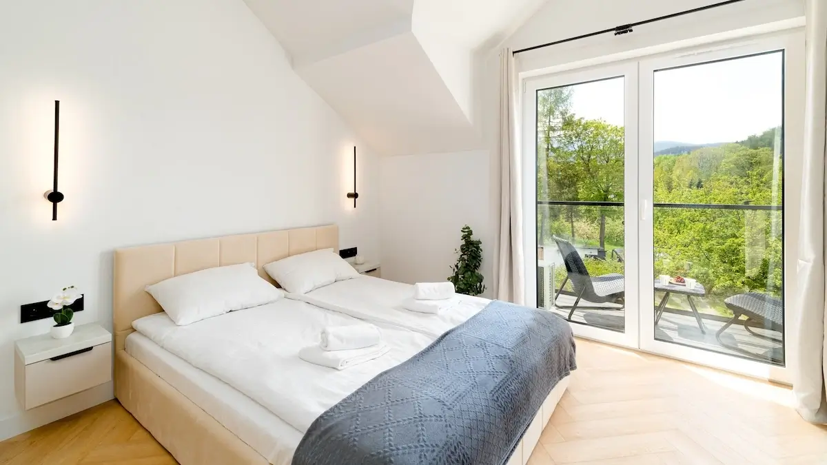 Łóżko 2-osobowe w apartamencie Karkonoski Azyl w Karpaczu